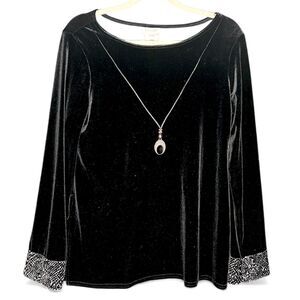 Women's Vintage Black Velvet Boat Neck Pendant Animal Print Holiday NYE Blouse